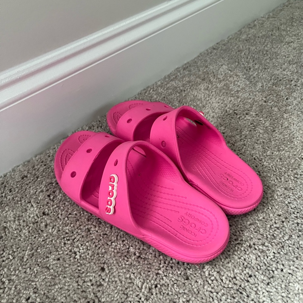 Pink crocs